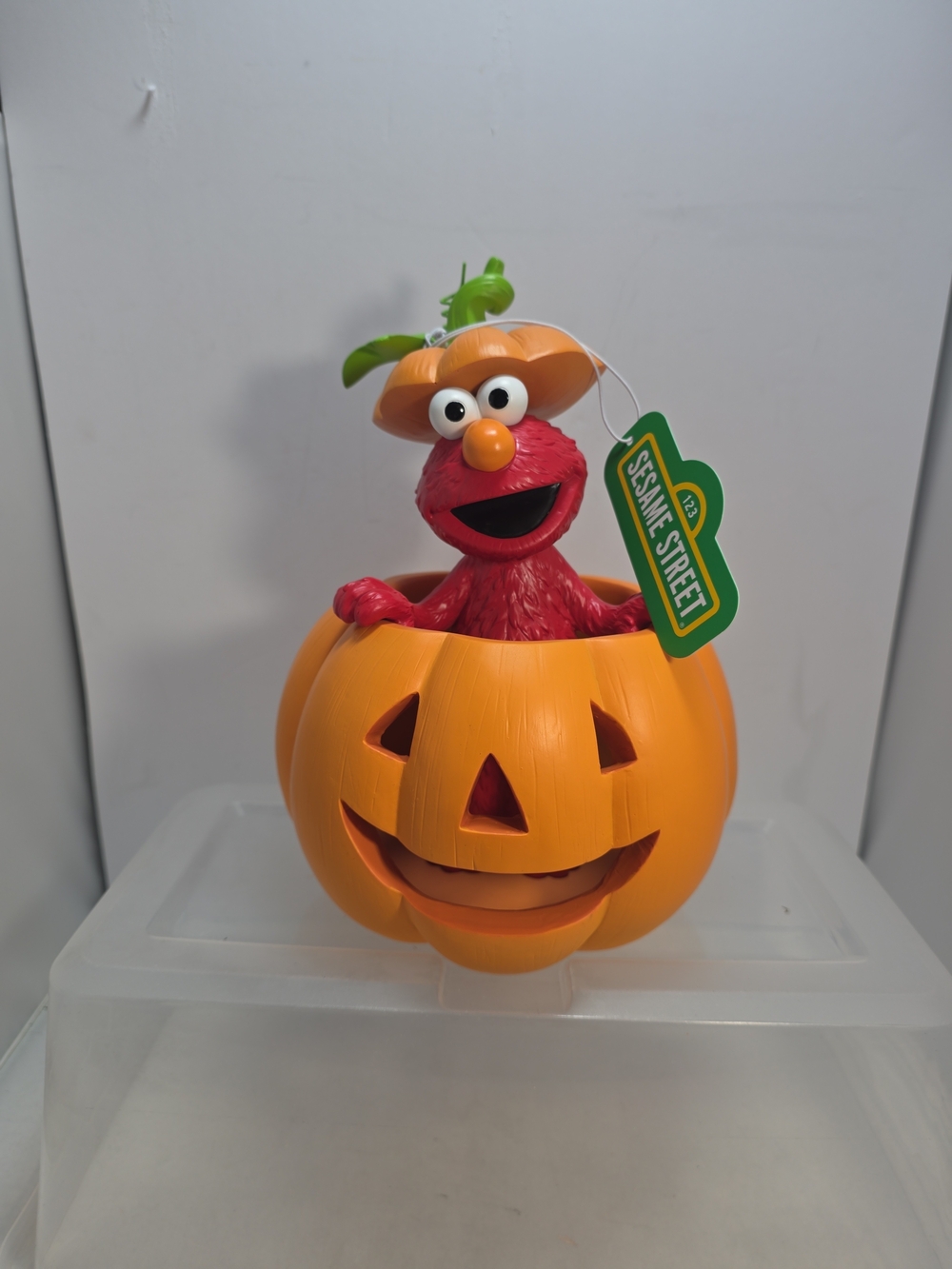 Sesame Street Elmo Halloween Pumpkin Jack-O-Lantern Decoration 9.5" NWT
